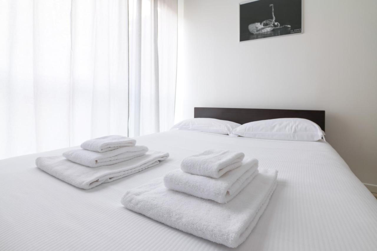 Prestige Boutique Homes - Duomo 1 Милано Екстериор снимка