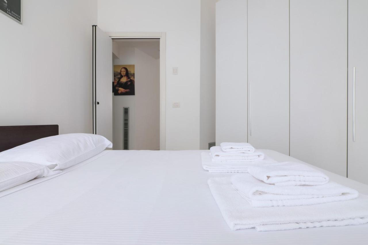 Prestige Boutique Homes - Duomo 1 Милано Екстериор снимка