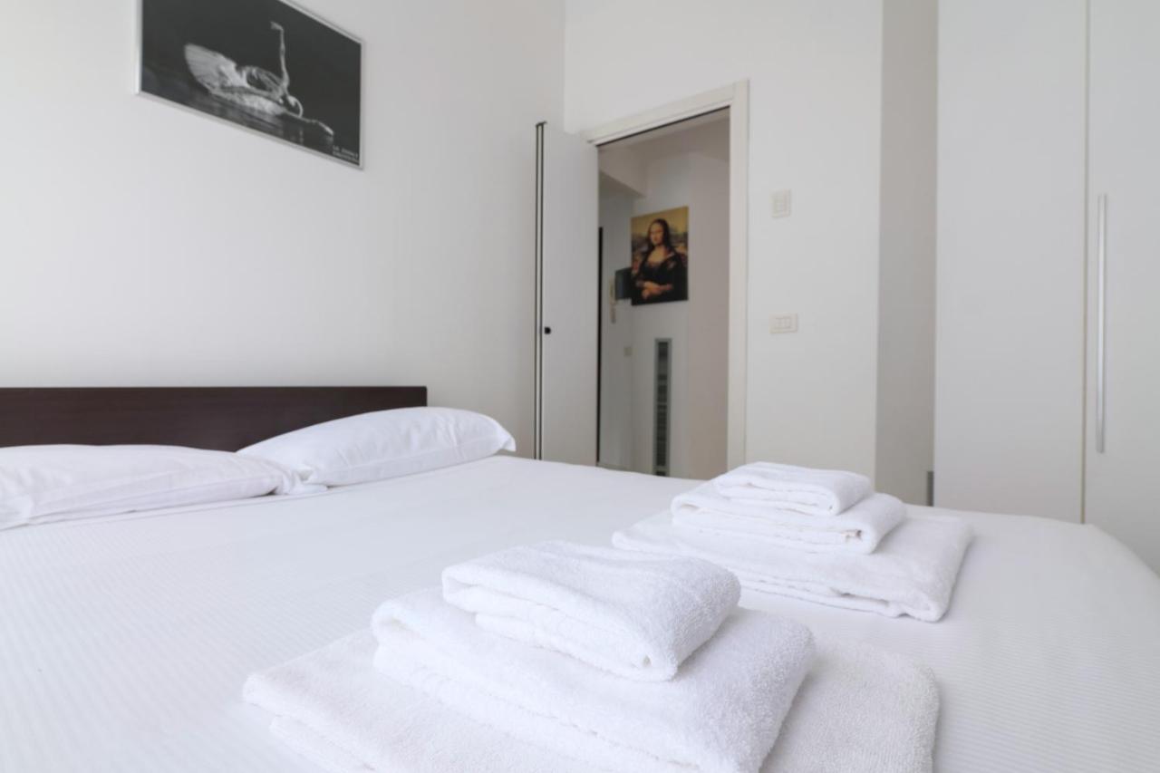 Prestige Boutique Homes - Duomo 1 Милано Екстериор снимка