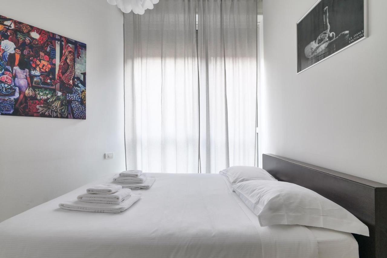 Prestige Boutique Homes - Duomo 1 Милано Екстериор снимка